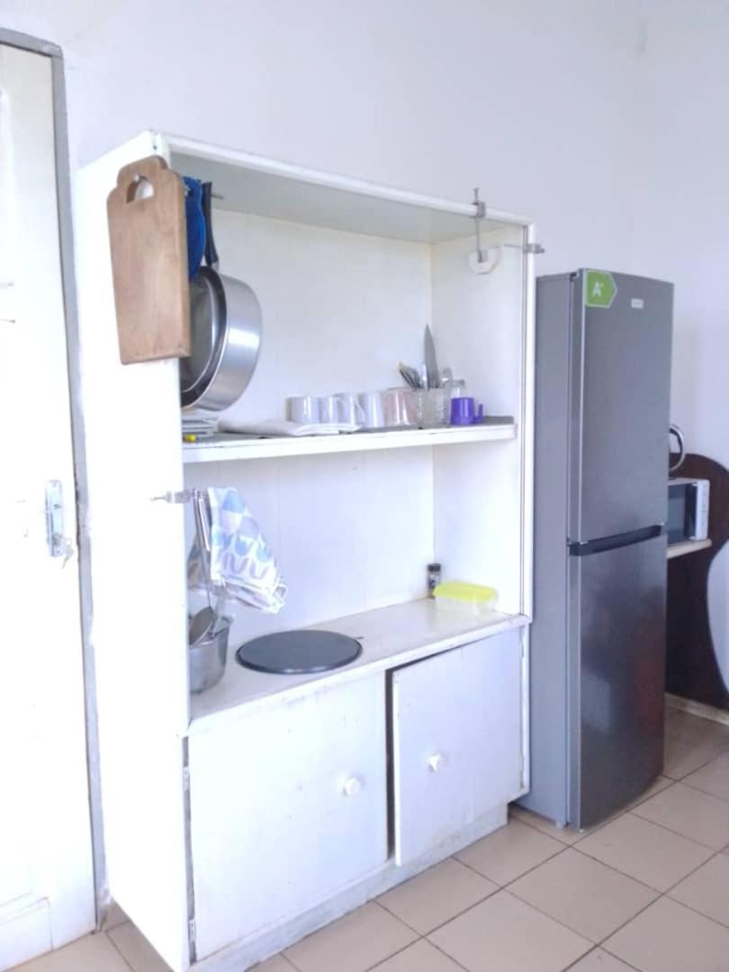 Appart Meuble Le Dakota Yaounde Exterior photo